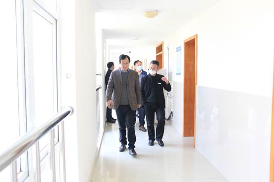 说明: D:\desktop\2020网上办公\信息发布上报\20200409严格措施压实责任 筑牢校园安全防线 ——舟山一初多措并举做好开学疫情防控工作\IMG_3403.JPG