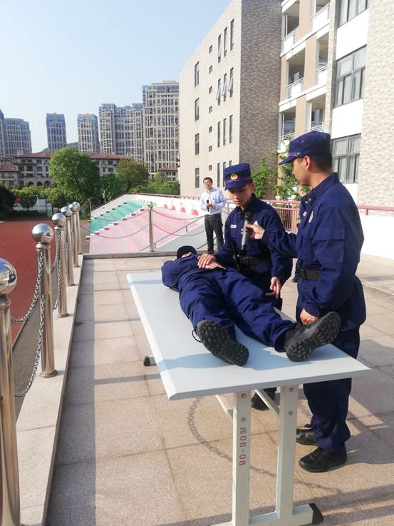 说明: C:\Users\Administrator\Desktop\警钟长鸣 防灾意识长存——舟山一初开展防震紧急疏散演练\IMG_20190510_162508.jpg