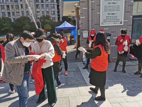 说明: D:\desktop\2020网上办公\信息发布上报\20200316“抗疫保开学，我是急先锋”通讯稿\准备3.jpg