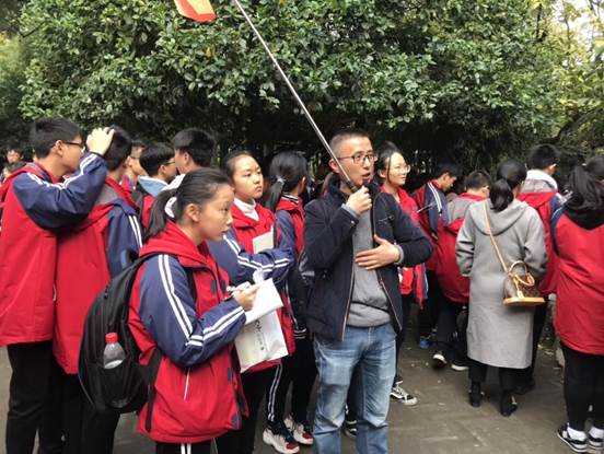 说明: D:\desktop\(新闻稿)八年级读书走天下绍兴之行\845344112076604005.jpg