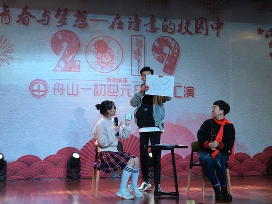 说明: D:\desktop\九年级元旦\5bf22334dab606e04774cd8621e3e91.jpg