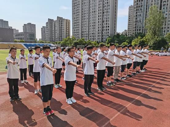 说明: G:\原电脑桌面文件\信息上报\夏清已审核九年级8月25-28日夏令营通讯稿——许慧颖\IMG_20200827_084603.jpg