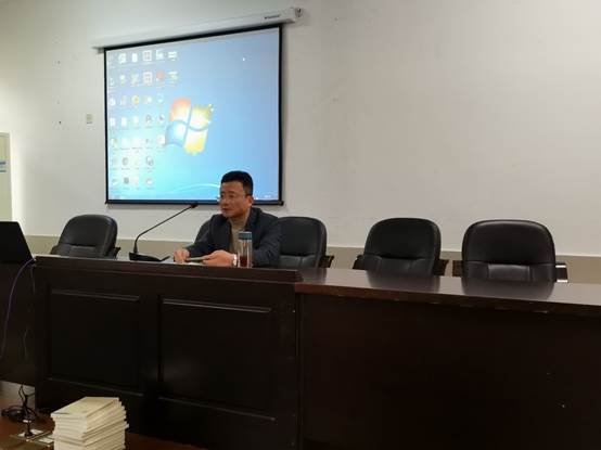 说明: D:\desktop\2019-4-2扫黑除恶进校园，平安成长伴生行\1.jpg