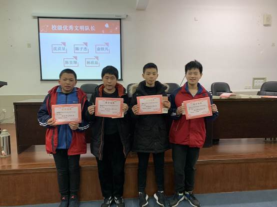 说明: 98561112341843216