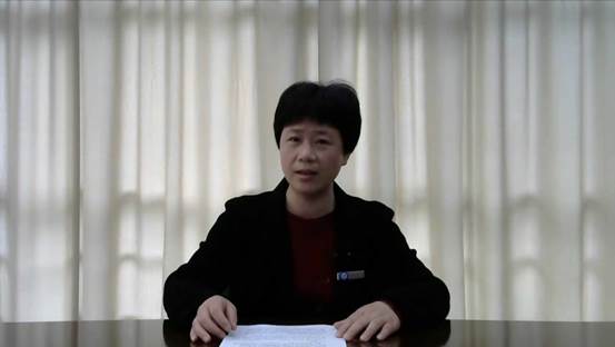说明: C:\Users\Administrator\Desktop\信息上报\2020年4月13、18、19日关于舟山一初举行2020年春季学期开学典礼通讯稿——朱碧妮\2020年4月18日八年级开学报到照片 13.jpg