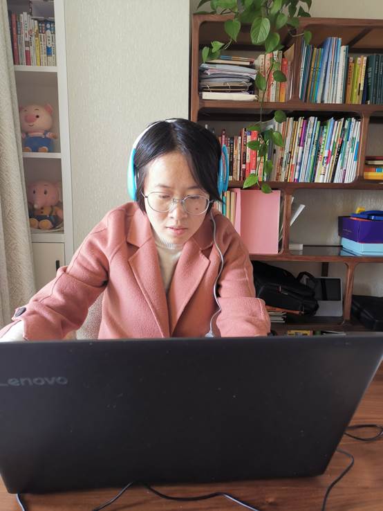 说明: D:\desktop\三八节活动通讯报道、图片\路伟利微拍.jpg