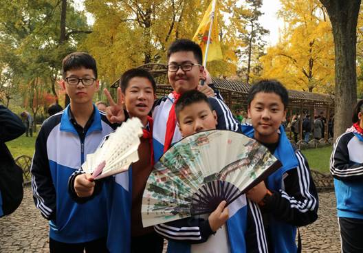 说明: D:\desktop\（新闻稿）七年级读书走天下\图片4.png