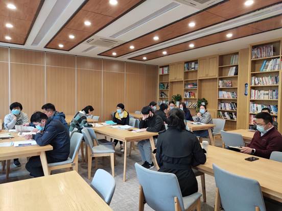 说明: C:\Users\Administrator\Desktop\信息上报\路伟利已审核2020年4月27日关于科学组教研活动的通讯稿——杨瑜\WechatIMG6.jpeg
