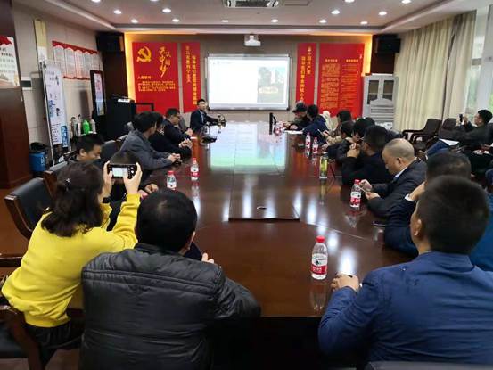 说明: C:\Users\Administrator\Desktop\丽水市中学校长考察团来我校交流访问\805600695090334572.jpg