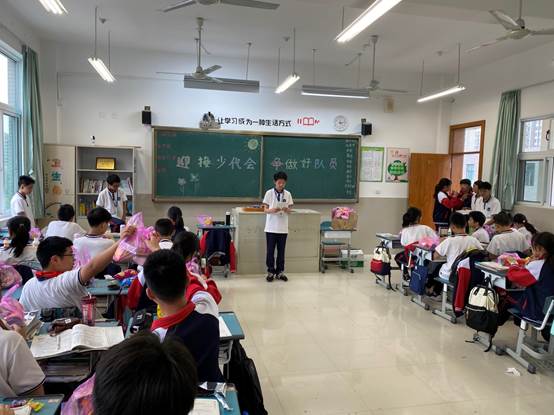 说明: C:\Users\Administrator\Desktop\信息上报\已审核2020年5月28、29日关于年七年级庆祝六一节活动通讯报道朱碧妮\IMG_3306.HEIC.JPG