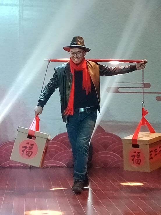 说明: D:\desktop\九年级元旦\772f5167889176a2defb0181d675839.jpg