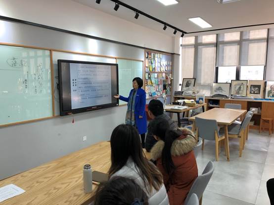 说明: E:\教科室相关工作\教科室\教师培训\2018上\教研组\综合组\综合组第四次校本培训\培训照片\267963968434378259.jpg