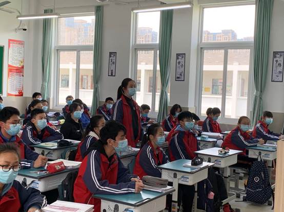 说明: C:\Users\Administrator\Desktop\信息上报\2020年4月23、24日关于舟山一初应对疫情积极开展学生心理健康教育系列活动的通讯稿——朱碧妮\4.23 (2).JPG