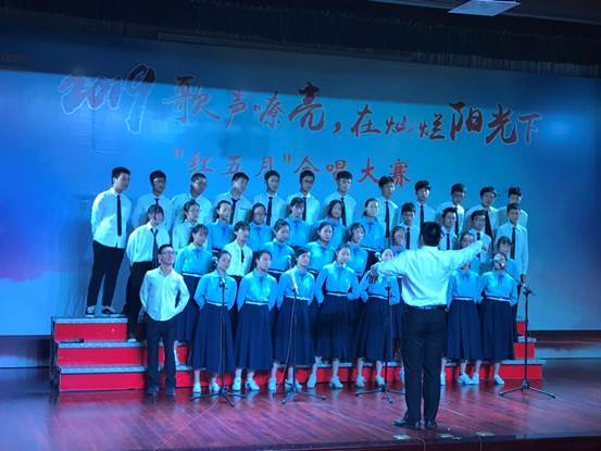 说明: D:\desktop\九年级合唱\7117d8c2a432d5e6b1eadfef1f6f54a.jpg